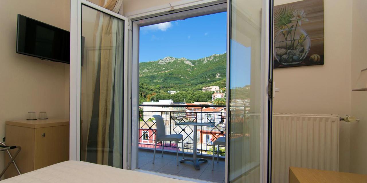 San Nectarios Hotel Parga Eksteriør billede